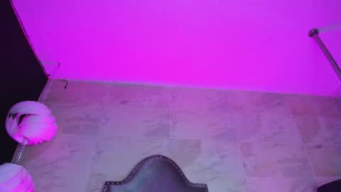 Zoe  online show from 25, 4, 2026