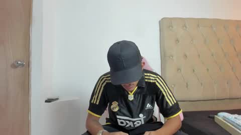 Snapshot of noah_jacksxn chatting on 19, 5, 2026 noah_jacksxn online show from 19, 5, 2026