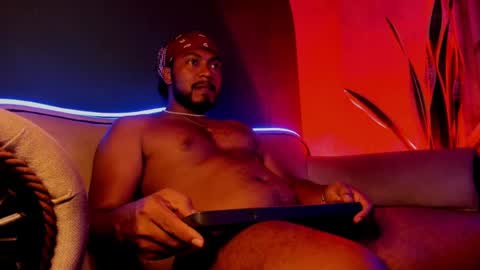 Snapshot of noah_jones__ chatting on 1, 2, 2025 Noah online show from 1, 2, 2025