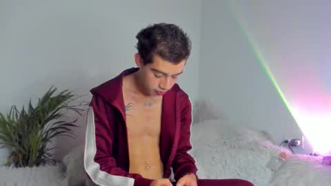 Snapshot of noah_lambert chatting on 12, 1, 2026 Noah online show from 12, 1, 2026