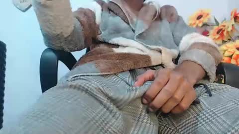 Snapshot of noah_miller7 chatting on 8, 2, 2025 Noah Millers online show from 8, 2, 2025