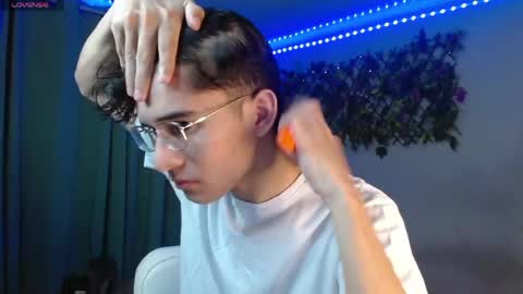 Snapshot of noah_millerx_ chatting on 19, 4, 2026 noah online show from 19, 4, 2026