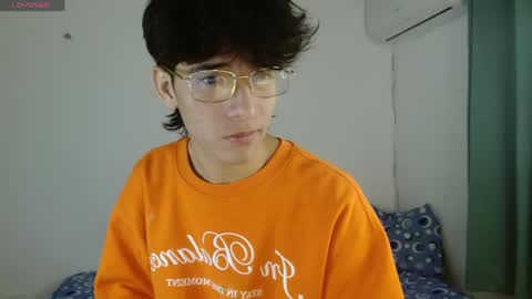 Snapshot of noah_millerx_ chatting on 3, 5, 2026 noah online show from 3, 5, 2026