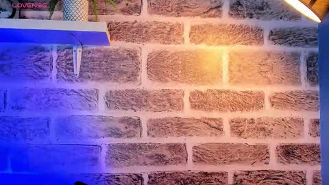    online show from 6, 10, 2025