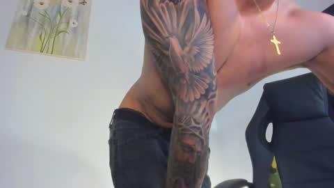 noah_sins_ online show from 24, 4, 2026