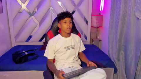 NOAH SMITH online show from 26, 2, 2026