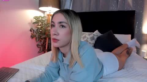 Snapshot of noahandlauren chatting on 22, 2, 2025 . . online show from 22, 2, 2025