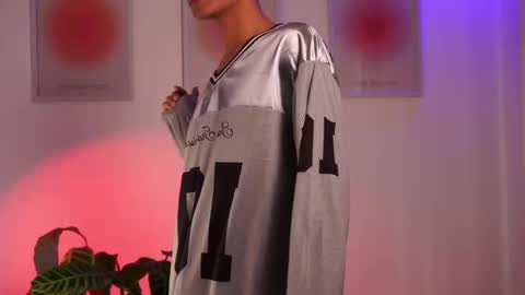 Noah     online show from 19, 2, 2025