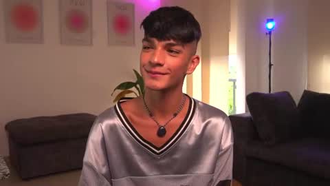 Noah     online show from 19, 6, 2026