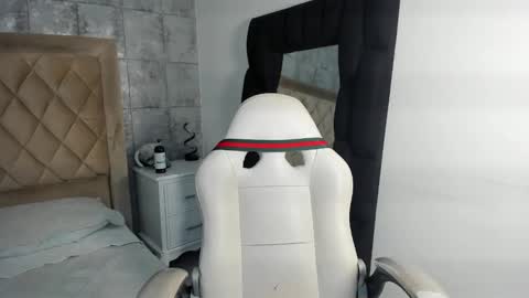 Noah Wolf online show from 6, 3, 2026