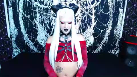 caroline online show from 19, 6, 2026