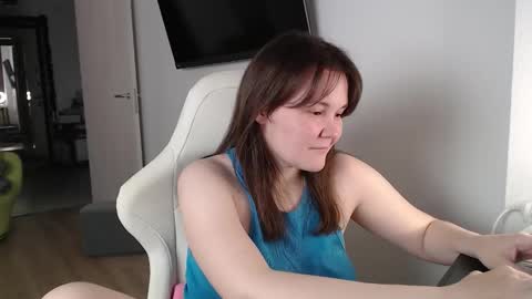 nodarell online show from 2, 12, 2025