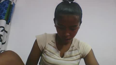 Snapshot of noelina chatting on 5, 3, 2026 noelina online show from 5, 3, 2026