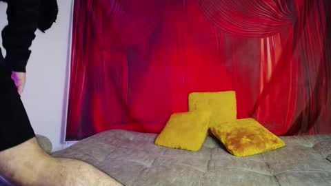 noha_and_iam1 online show from 18, 1, 2026