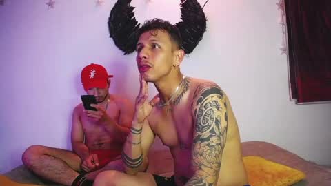 noha_and_iam1 online show from 24, 4, 2026