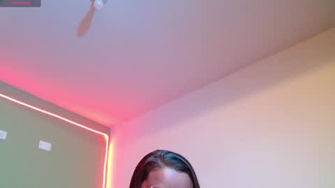 Noha Thomson online show from 24, 1, 2025