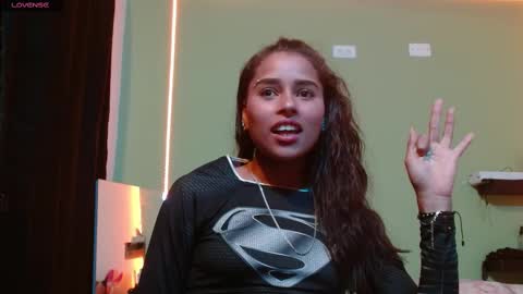 Noha Thomson online show from 2, 3, 2025