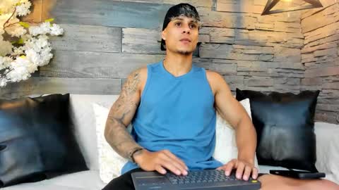 Snapshot of nohanhunter chatting on 25, 11, 2025 nohanhunter online show from 25, 11, 2025