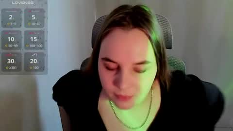 noir_ember_ online show from 20, 6, 2026