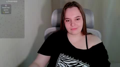 noir_ember_ online show from 28, 7, 2026