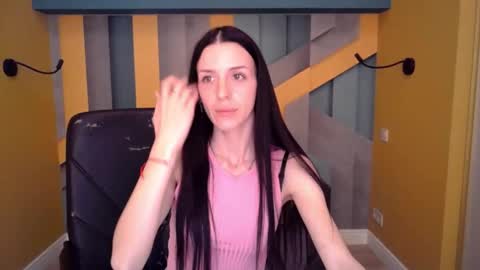 NoirDiva online show from 22, 4, 2026