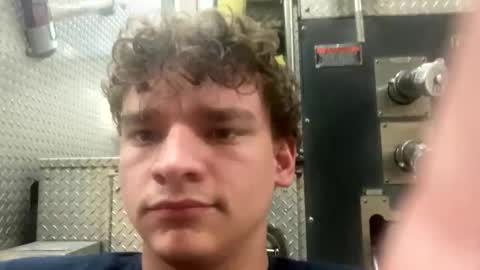 Curly  online show from 30, 4, 2026