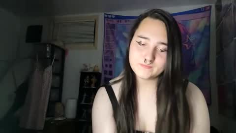 Snapshot of nonbinarybeauty20 chatting on 11, 1, 2025 nonbinarybeauty20 online show from 11, 1, 2025