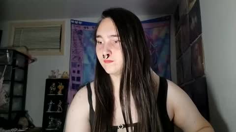 Snapshot of nonbinarybeauty20 chatting on 20, 2, 2025 nonbinarybeauty20 online show from 20, 2, 2025