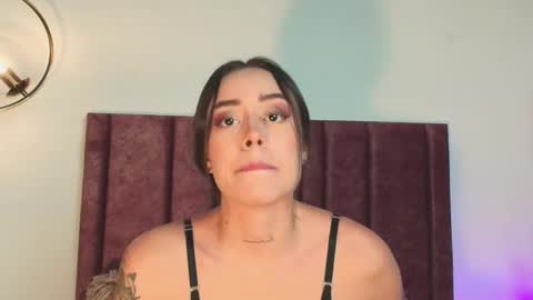 Nora Da Silva online show from 7, 10, 2025