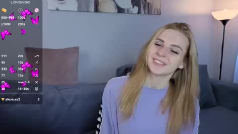 Snapshot of noradunn chatting on 28, 9, 2025 Elina online show from 28, 9, 2025