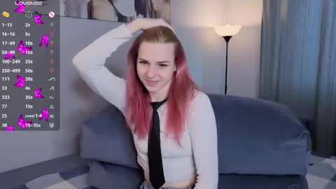 Snapshot of noradunn chatting on 15, 10, 2025 Elina online show from 15, 10, 2025