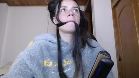 Snapshot of noreen_ chatting on 17, 5, 2026 noreen_ online show from 17, 5, 2026