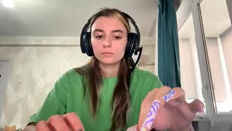 Elena online show from 4, 3, 2026