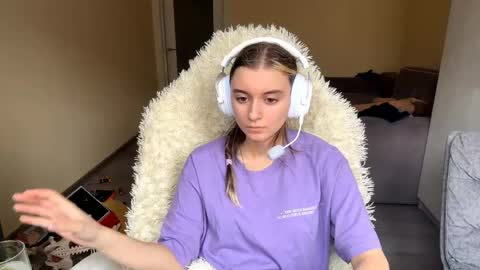 Elena online show from 22, 4, 2026