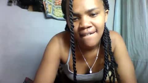 nosminah01 online show from 8, 9, 2025