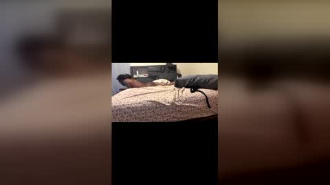 noturaveragemilf online show from 2, 12, 2025