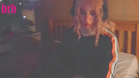 Lucy online show from 17, 10, 2025