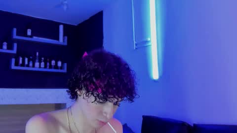 Nova Salvatore online show from 8, 1, 2026