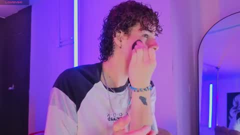 Nova Salvatore online show from 15, 4, 2026