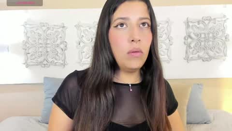 nova_velveet online show from 18, 4, 2026