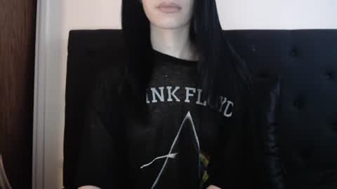 Olivia online show from 3, 12, 2025