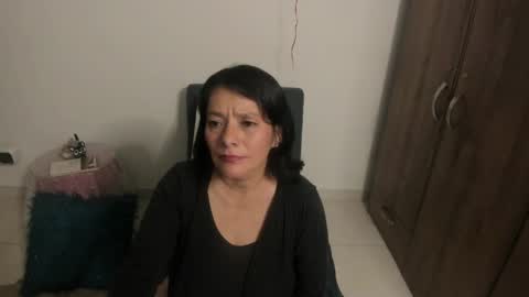 Snapshot of nuit_rose chatting on 6, 6, 2026 nuit_rose online show from 6, 6, 2026
