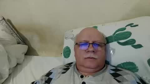 nukiss online show from 15, 2, 2025