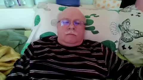 nukiss online show from 22, 2, 2025