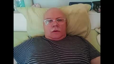 nukiss online show from 18, 9, 2025