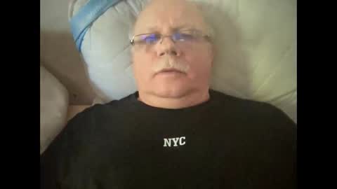 nukiss online show from 23, 10, 2025