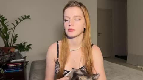 nura_foxx online show from 16, 9, 2025