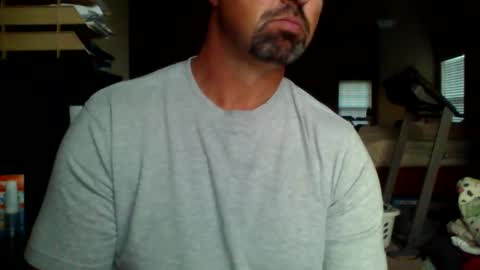 nvrenuff1979 online show from 25, 9, 2025