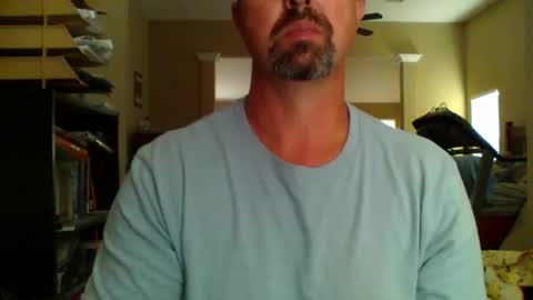 nvrenuff1979 online show from 28, 4, 2026