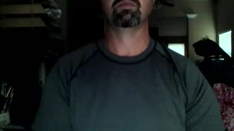 Snapshot of nvrenuff1979 chatting on 1, 5, 2026 nvrenuff1979 online show from 1, 5, 2026